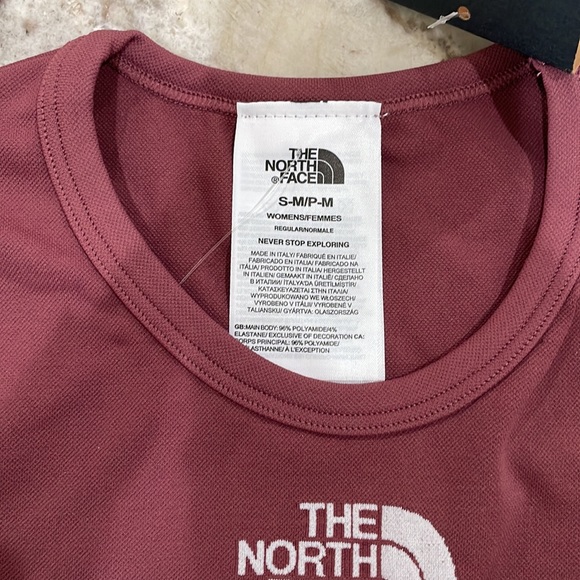 The North face crop top size small-medium - Picture 2 of 7